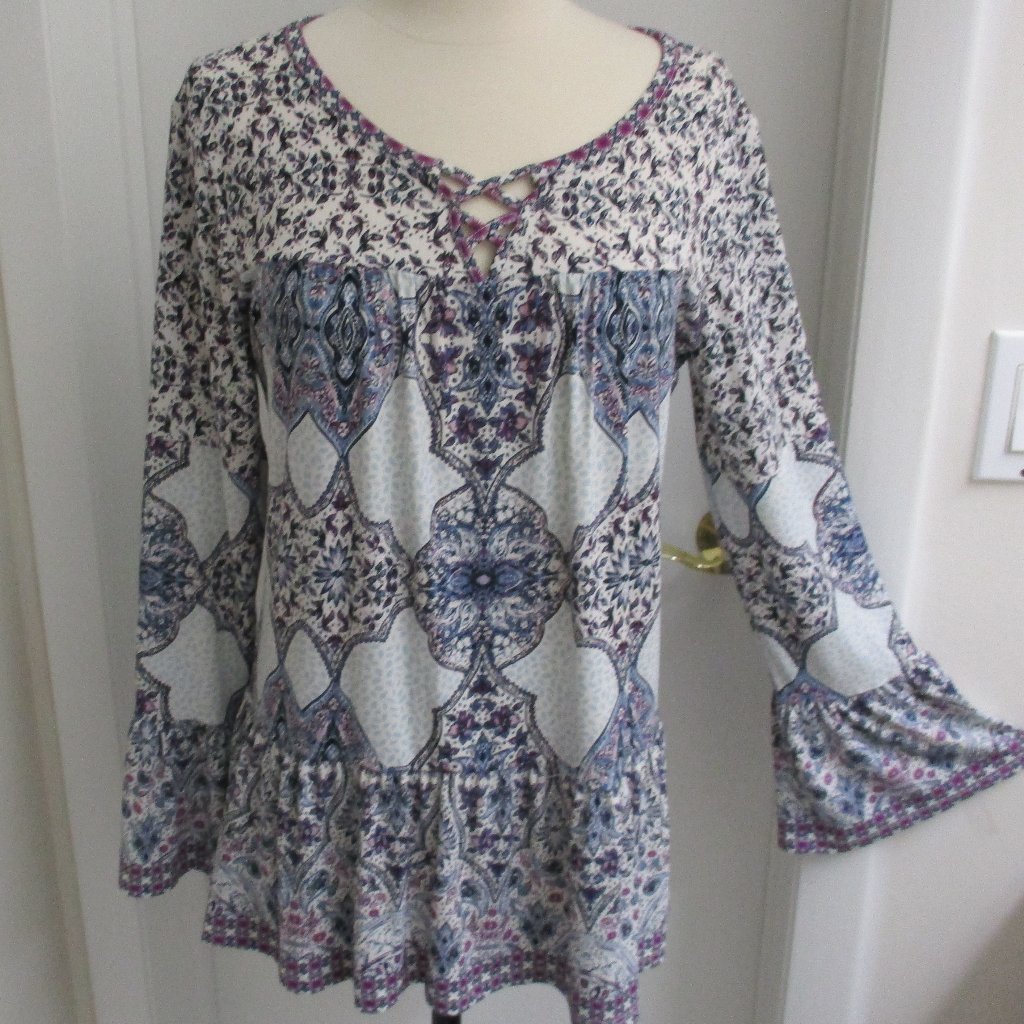 Style  Co Tunic Top  Nwot  Size Small